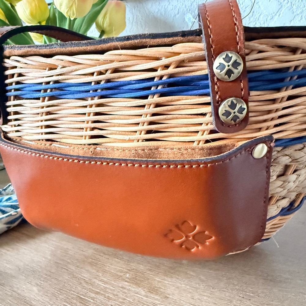 Patricia Nash Thea Mini Rattan Basket Bag - Picture 6 of 7